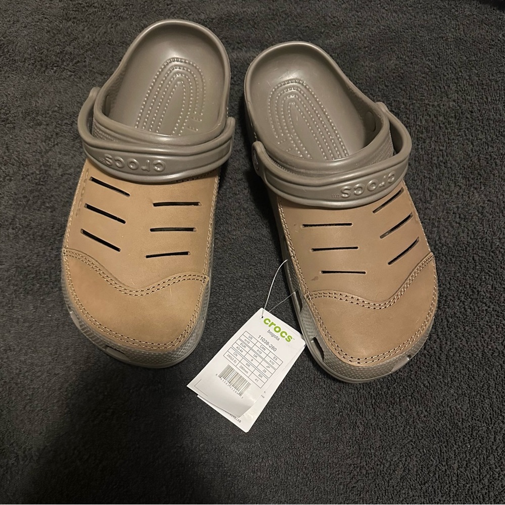 Crocs men’s bogota clogs